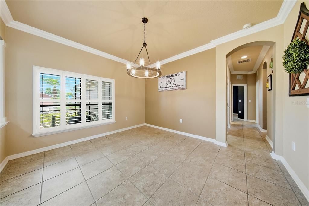 For Sale: $599,900 (5 beds, 3 baths, 2916 Square Feet)