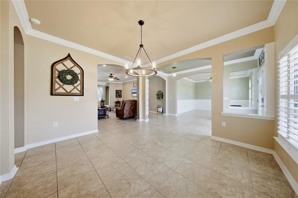 For Sale: $599,900 (5 beds, 3 baths, 2916 Square Feet)