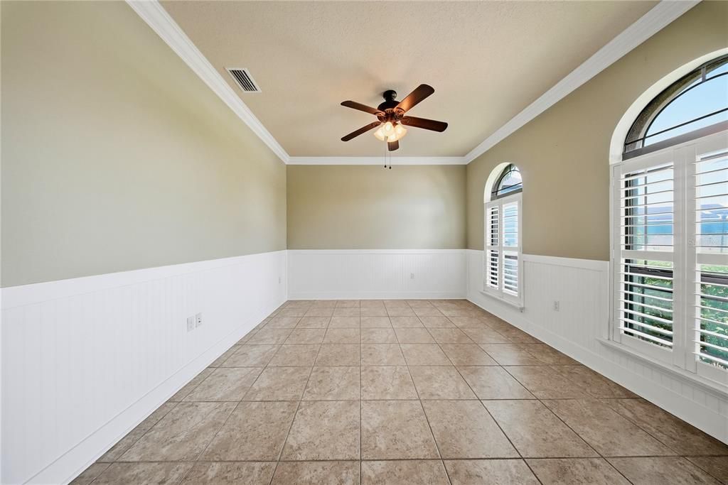 For Sale: $599,900 (5 beds, 3 baths, 2916 Square Feet)