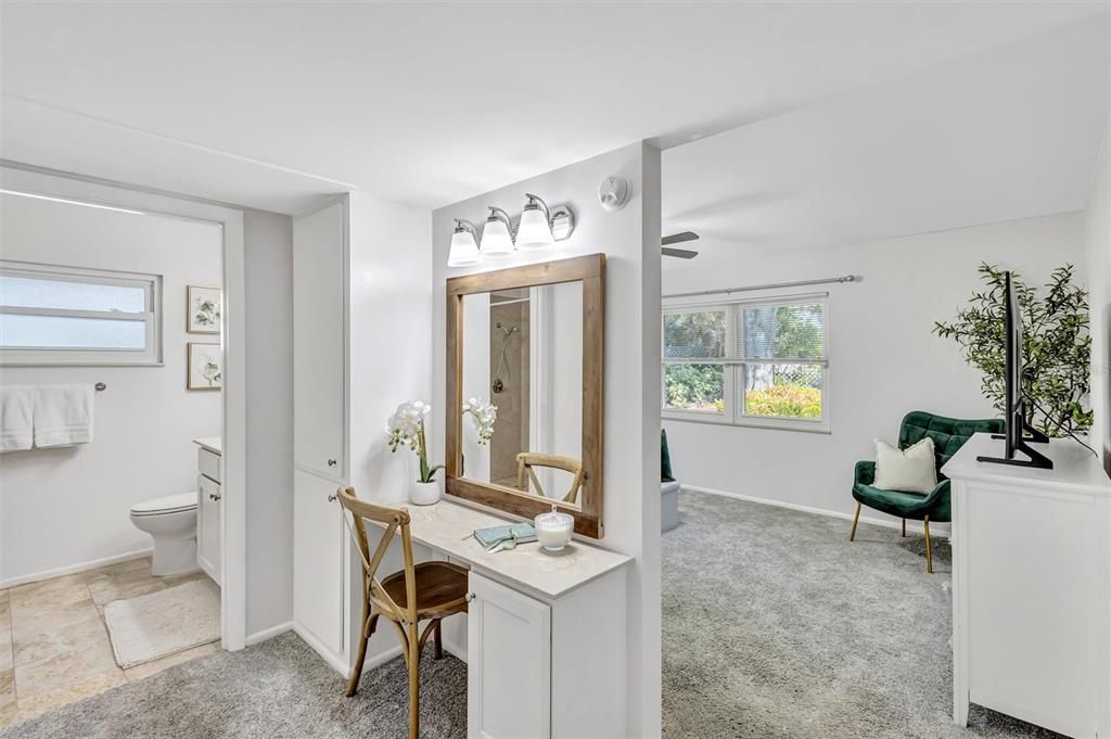 Active With Contract: $320,000 (3 beds, 2 baths, 2200 Square Feet)