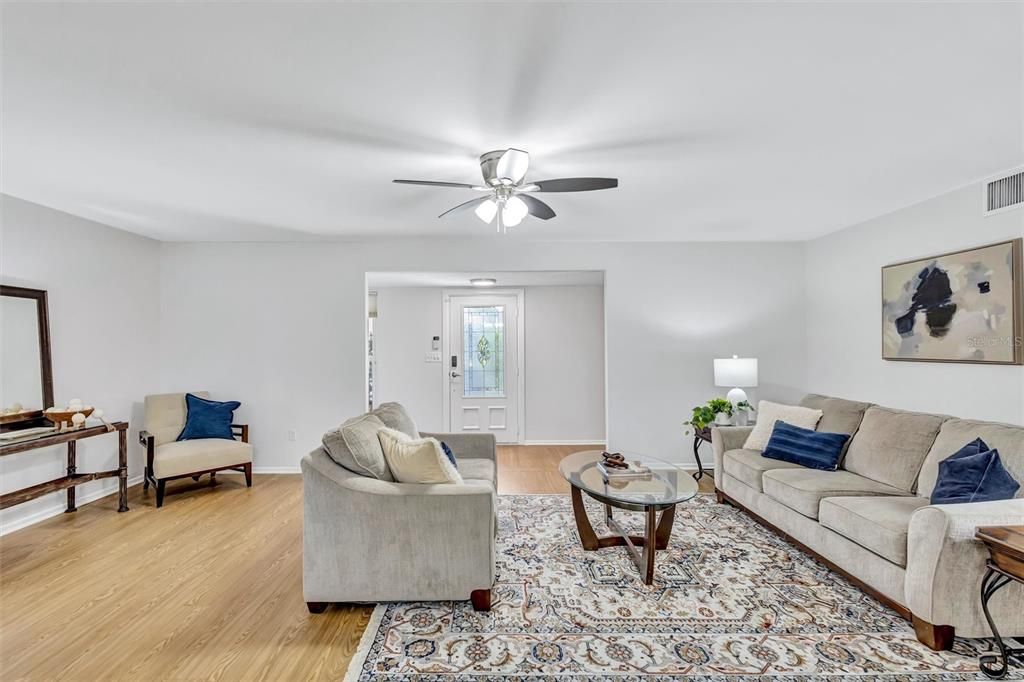 Active With Contract: $320,000 (3 beds, 2 baths, 2200 Square Feet)