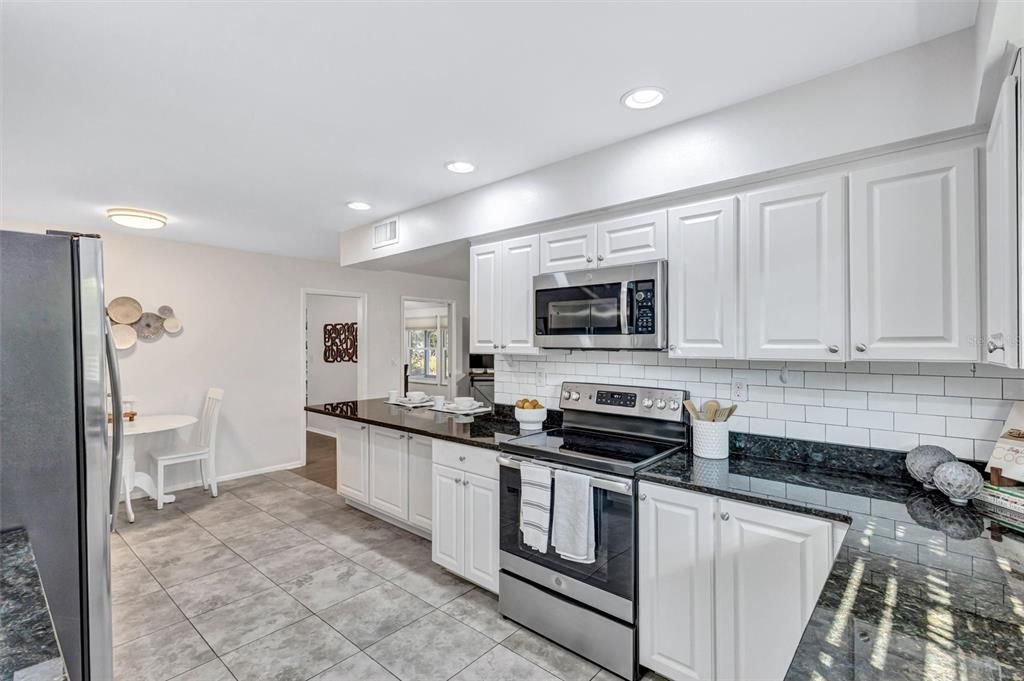 Active With Contract: $320,000 (3 beds, 2 baths, 2200 Square Feet)