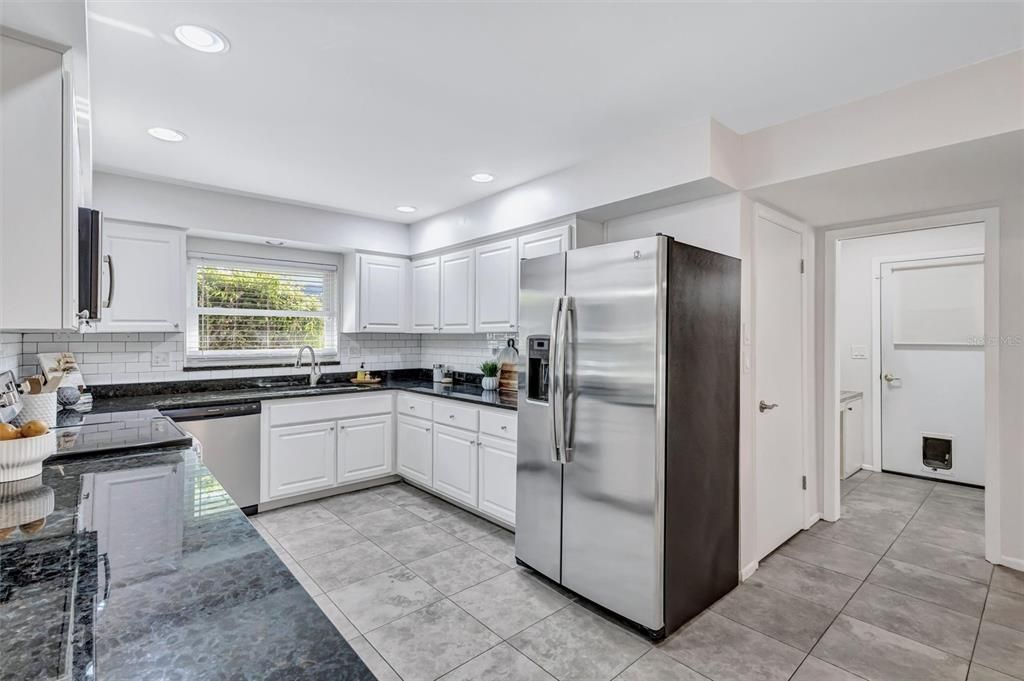 Active With Contract: $320,000 (3 beds, 2 baths, 2200 Square Feet)