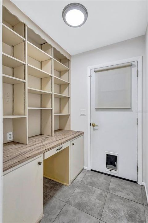 Active With Contract: $320,000 (3 beds, 2 baths, 2200 Square Feet)