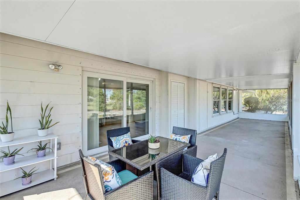 Active With Contract: $320,000 (3 beds, 2 baths, 2200 Square Feet)