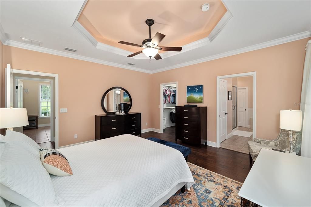 For Sale: $379,000 (3 beds, 3 baths, 1910 Square Feet)