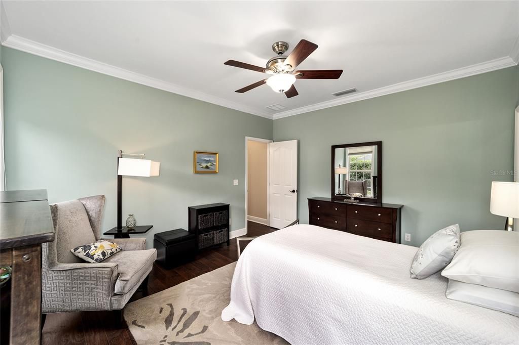 For Sale: $379,000 (3 beds, 3 baths, 1910 Square Feet)