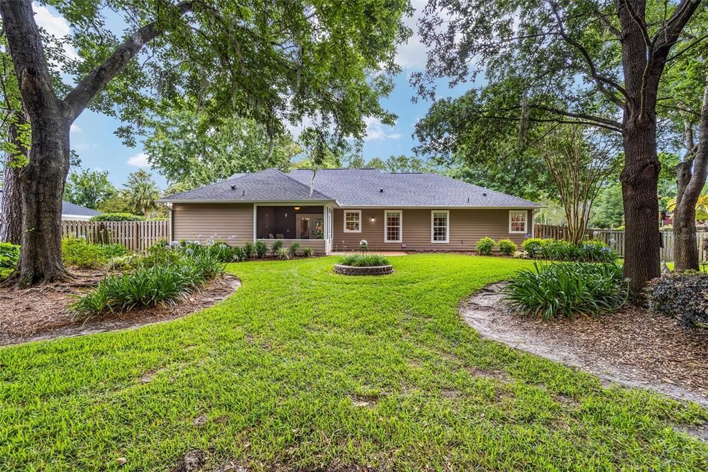 For Sale: $379,000 (3 beds, 3 baths, 1910 Square Feet)