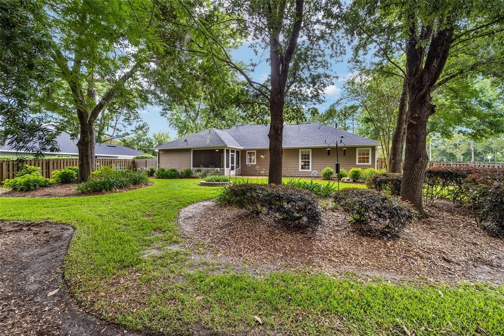 For Sale: $379,000 (3 beds, 3 baths, 1910 Square Feet)