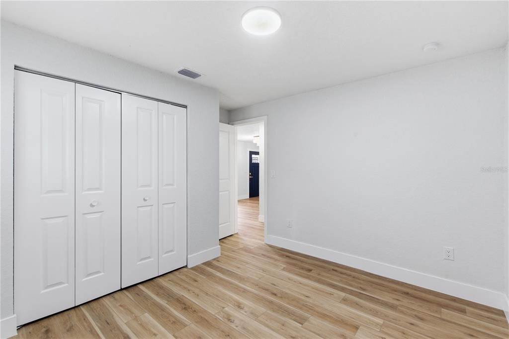For Sale: $384,900 (3 beds, 2 baths, 1384 Square Feet)