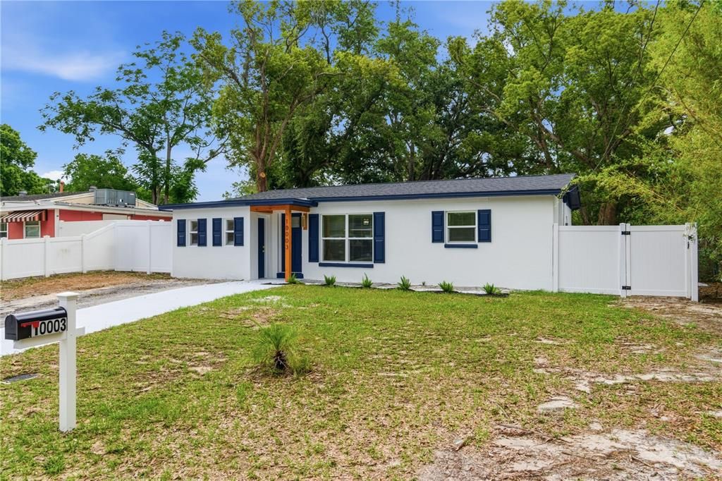 For Sale: $384,900 (3 beds, 2 baths, 1384 Square Feet)