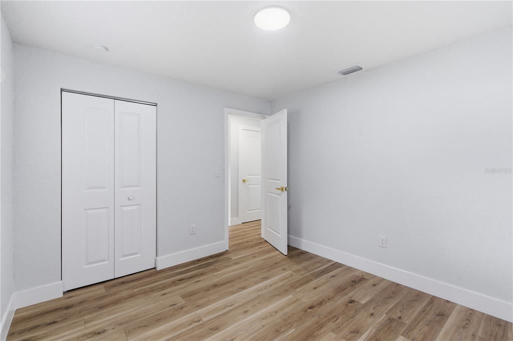For Sale: $384,900 (3 beds, 2 baths, 1384 Square Feet)