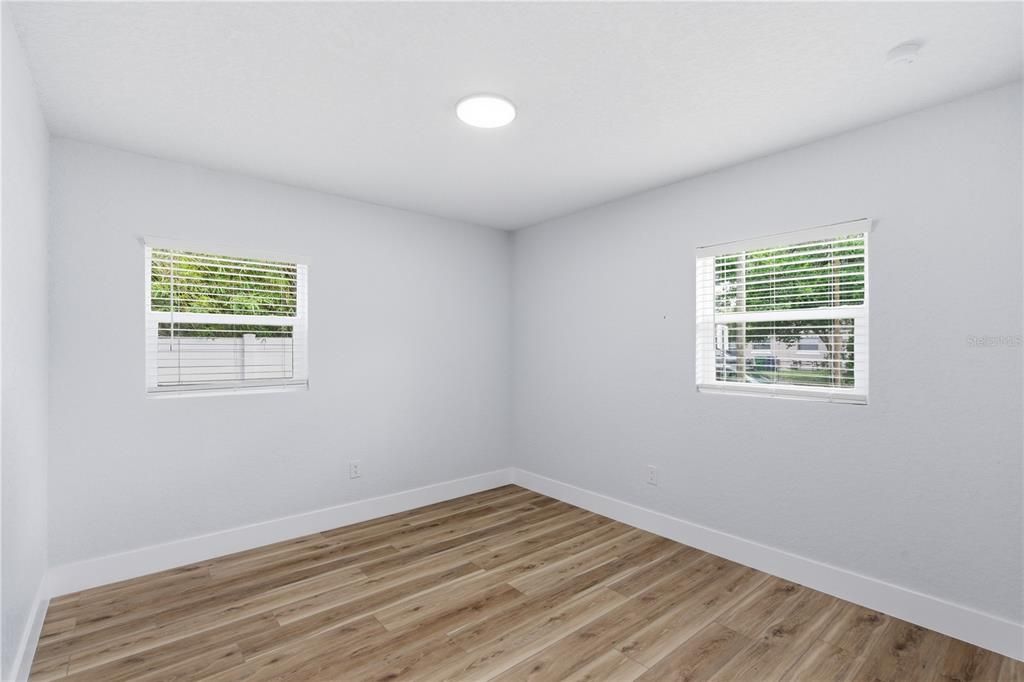 For Sale: $384,900 (3 beds, 2 baths, 1384 Square Feet)