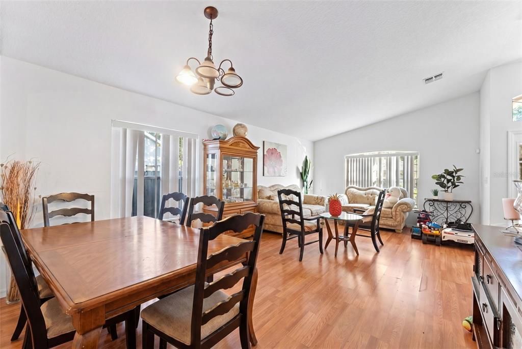 Active With Contract: $390,000 (4 beds, 2 baths, 1851 Square Feet)