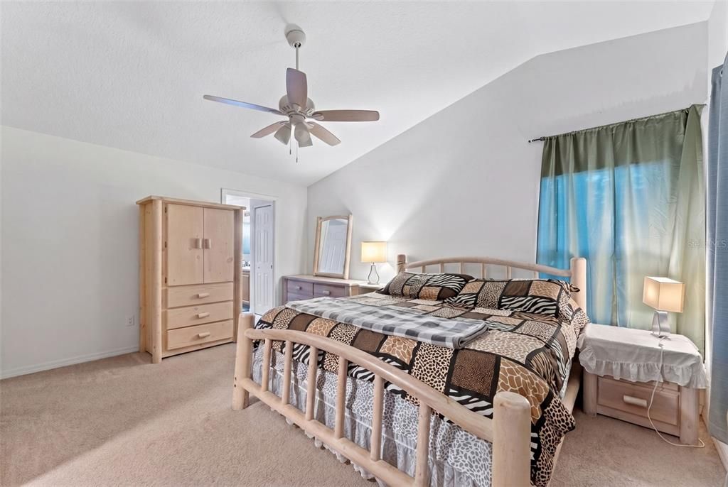 Active With Contract: $390,000 (4 beds, 2 baths, 1851 Square Feet)