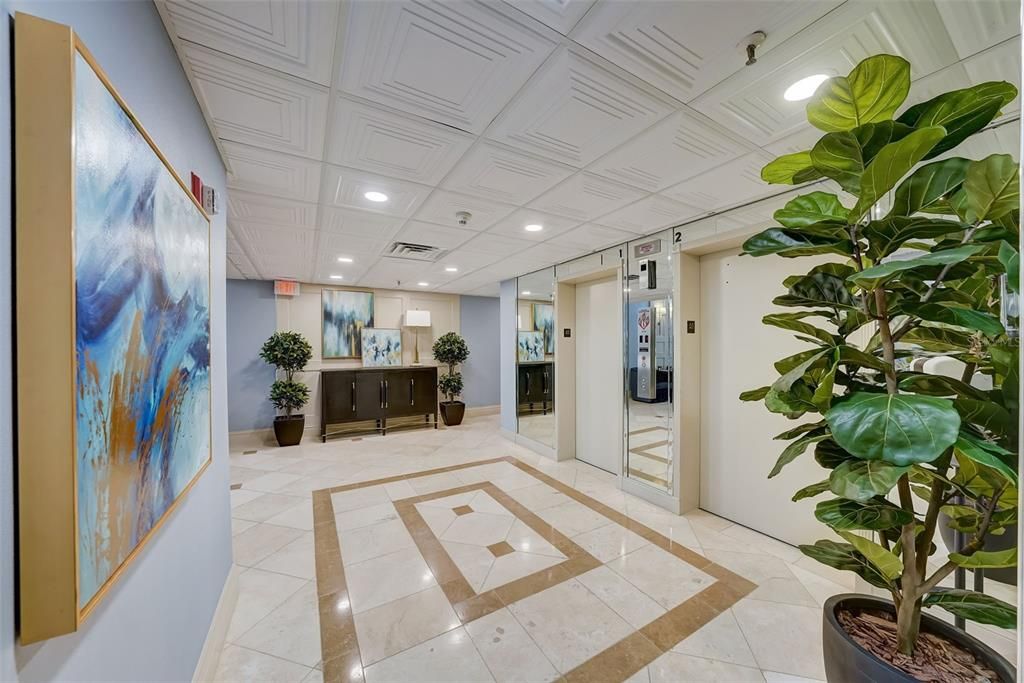 For Sale: $558,000 (2 beds, 2 baths, 1403 Square Feet)