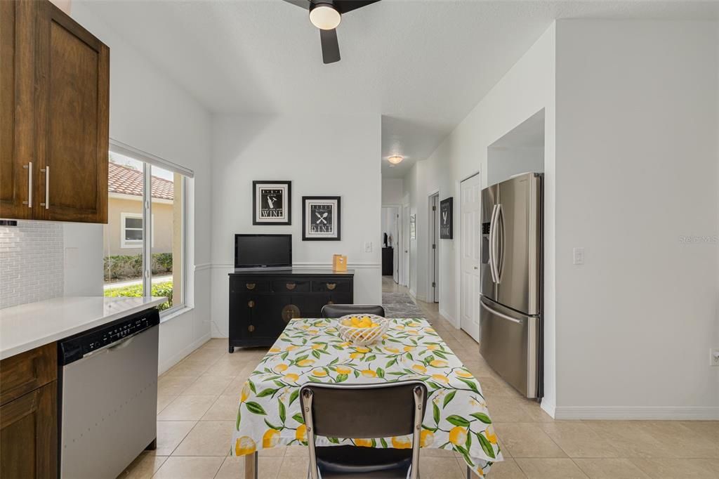 Active With Contract: $390,000 (2 beds, 2 baths, 1563 Square Feet)
