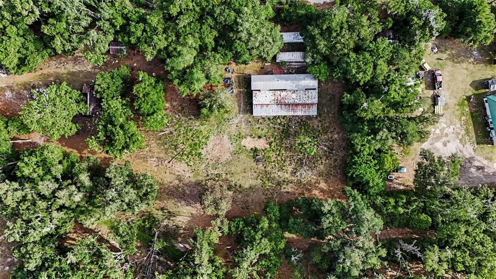 На продажу: $889,000 (7.55 acres)