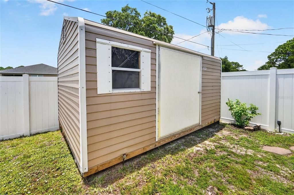 For Sale: $387,000 (3 beds, 2 baths, 1664 Square Feet)