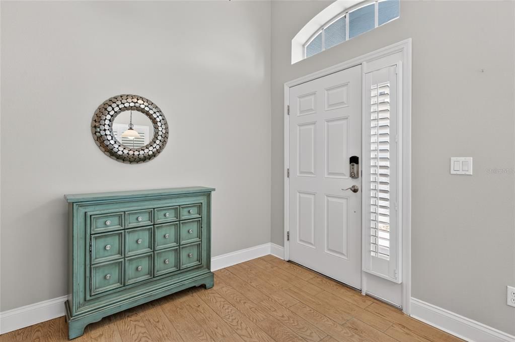 Active With Contract: $379,900 (3 beds, 2 baths, 1599 Square Feet)