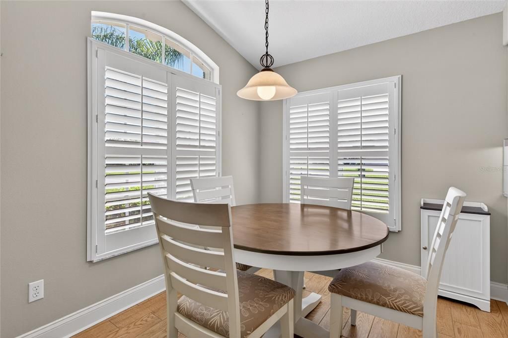 Active With Contract: $379,900 (3 beds, 2 baths, 1599 Square Feet)