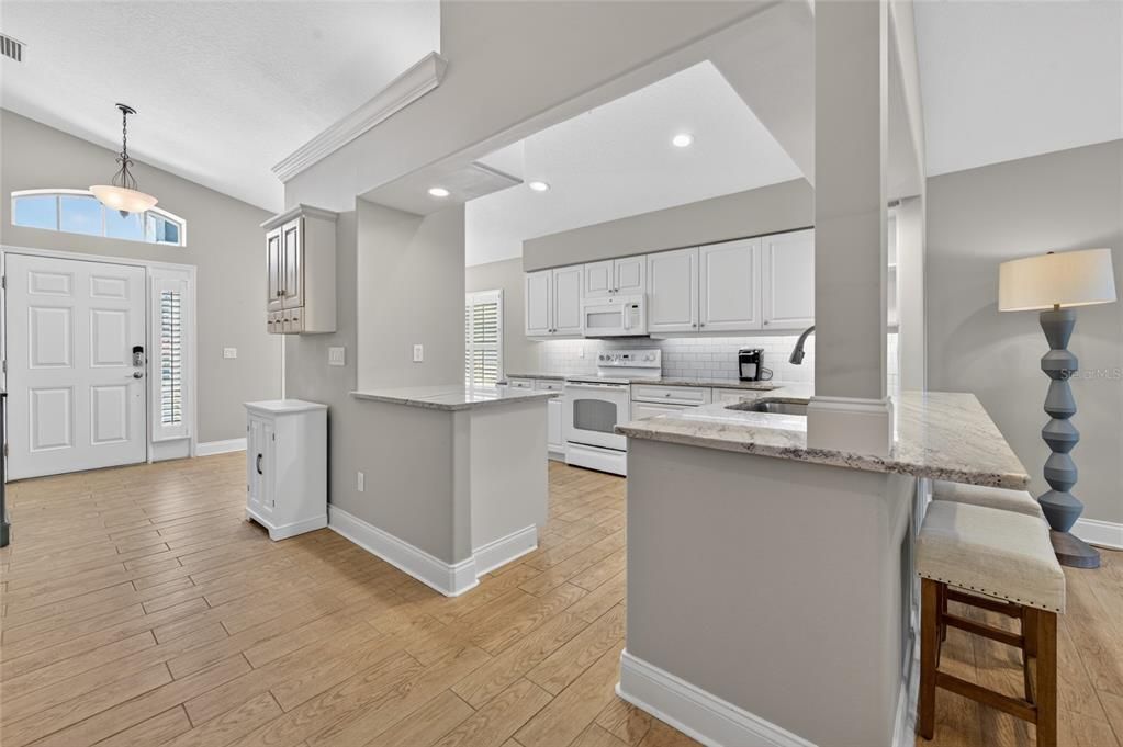 Active With Contract: $379,900 (3 beds, 2 baths, 1599 Square Feet)