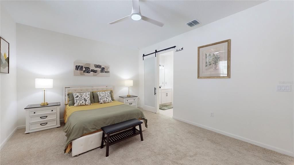 For Sale: $370,000 (4 beds, 2 baths, 1882 Square Feet)