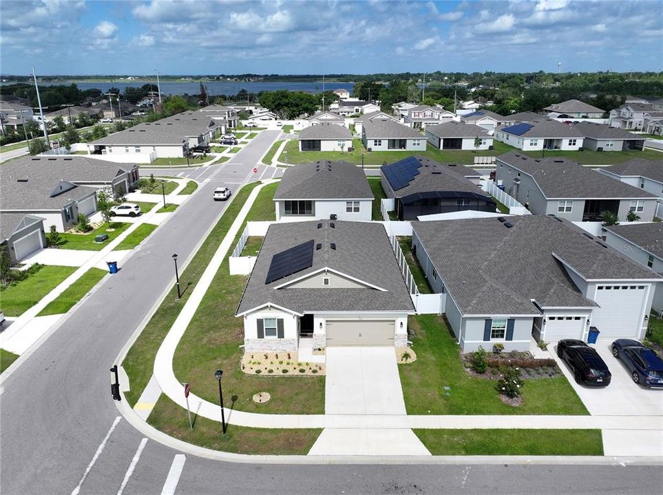 For Sale: $370,000 (4 beds, 2 baths, 1882 Square Feet)