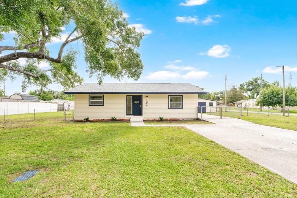 : $285,000 (3 beds, 2 baths, 1160 Square Feet)