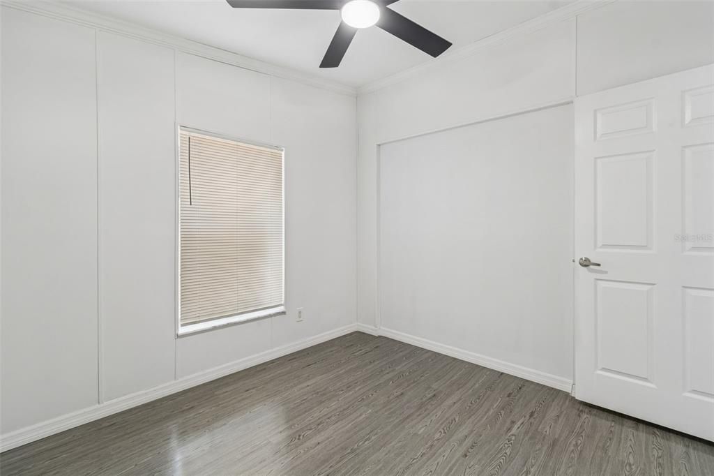 For Sale: $389,900 (4 beds, 2 baths, 1701 Square Feet)