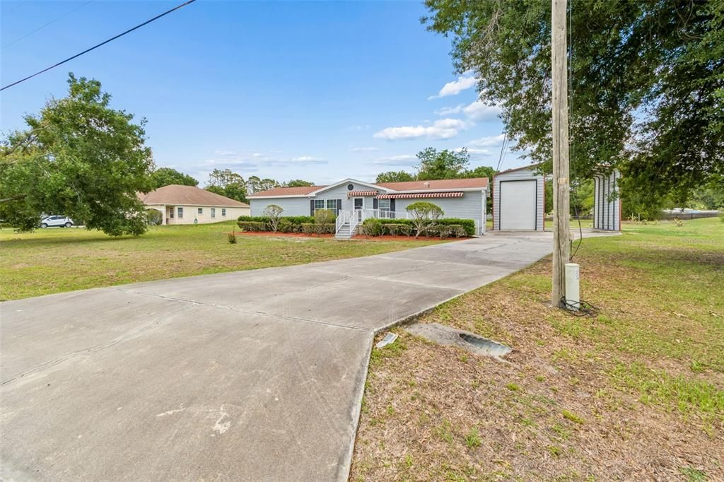 For Sale: $389,900 (4 beds, 2 baths, 1701 Square Feet)
