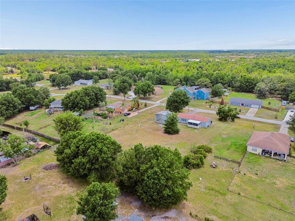 For Sale: $389,900 (4 beds, 2 baths, 1701 Square Feet)
