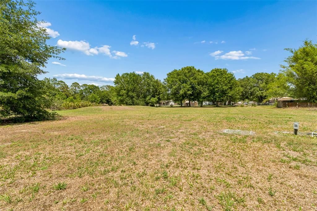 For Sale: $389,900 (4 beds, 2 baths, 1701 Square Feet)