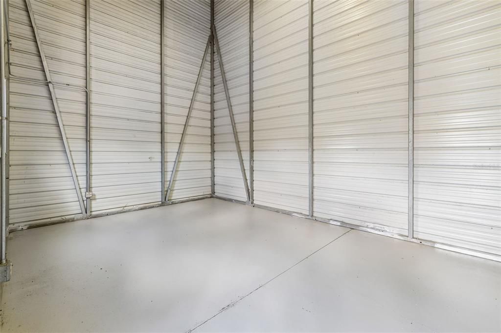 For Sale: $389,900 (4 beds, 2 baths, 1701 Square Feet)