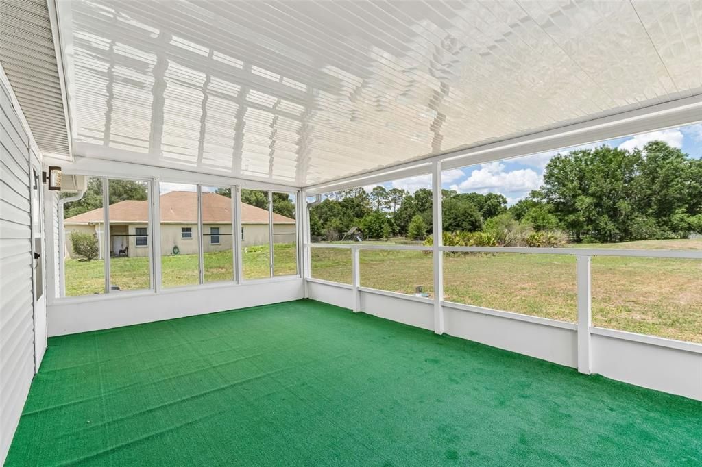 For Sale: $389,900 (4 beds, 2 baths, 1701 Square Feet)