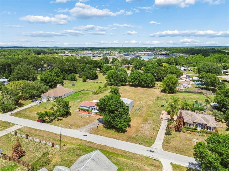 For Sale: $389,900 (4 beds, 2 baths, 1701 Square Feet)