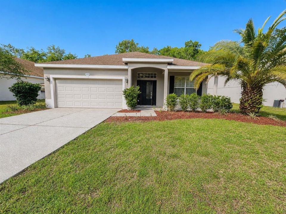 For Rent: $2,100 (3 beds, 2 baths, 1770 Square Feet)