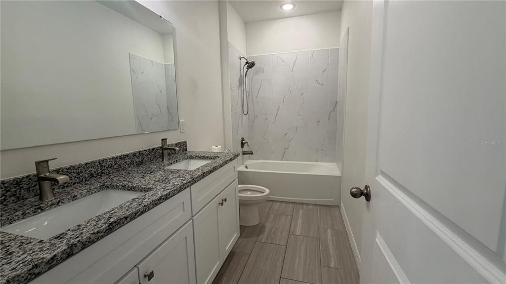 For Sale: $369,000 (4 beds, 2 baths, 2204 Square Feet)