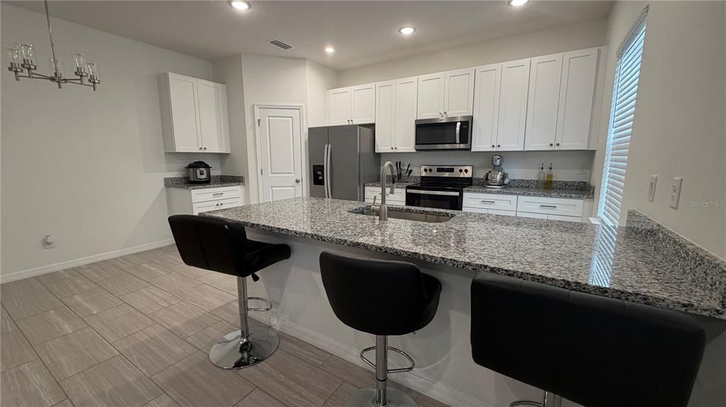 For Sale: $369,000 (4 beds, 2 baths, 2204 Square Feet)