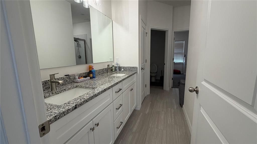For Sale: $369,000 (4 beds, 2 baths, 2204 Square Feet)