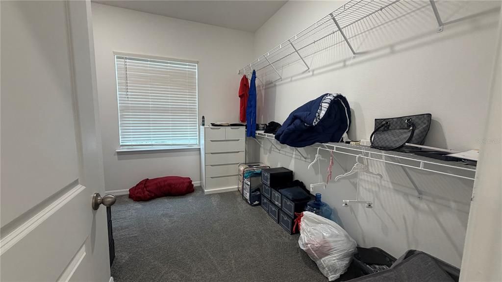 For Sale: $369,000 (4 beds, 2 baths, 2204 Square Feet)