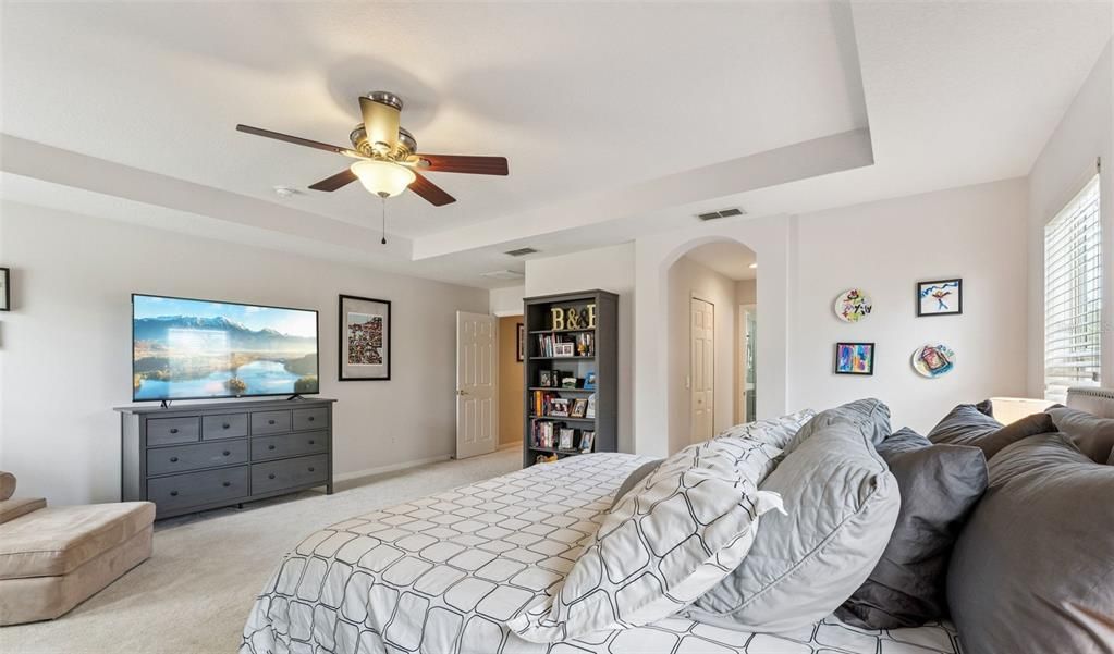 Active With Contract: $949,000 (5 beds, 3 baths, 3708 Square Feet)