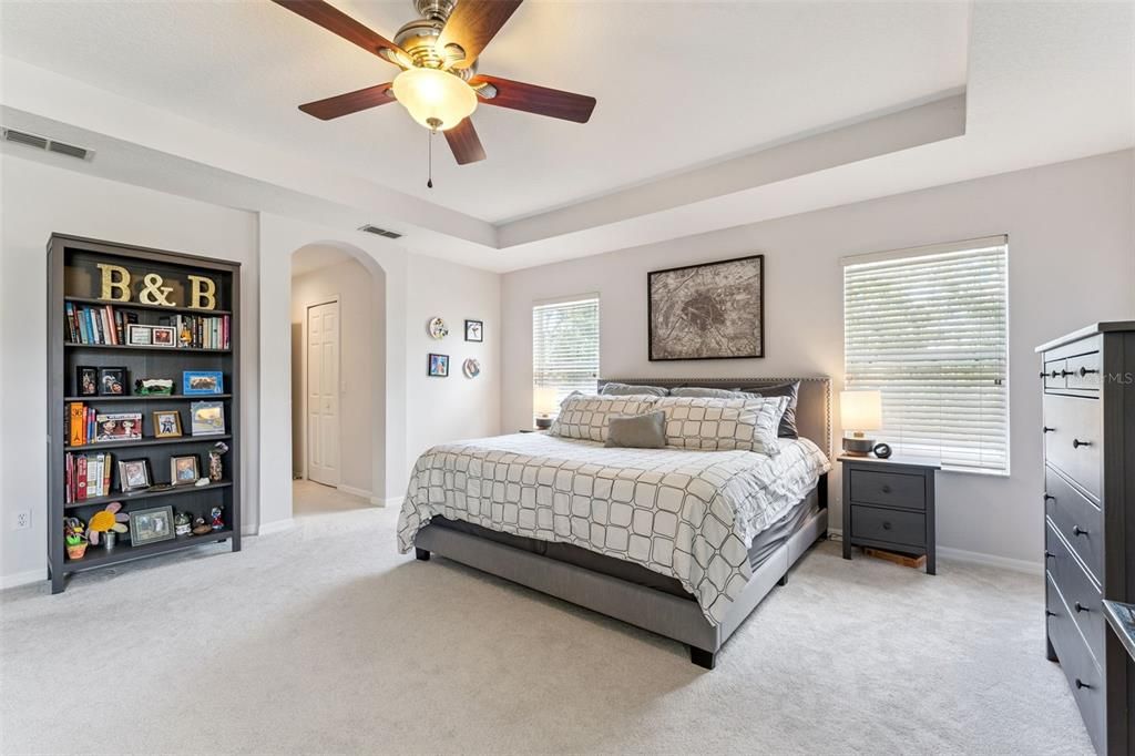 Active With Contract: $949,000 (5 beds, 3 baths, 3708 Square Feet)