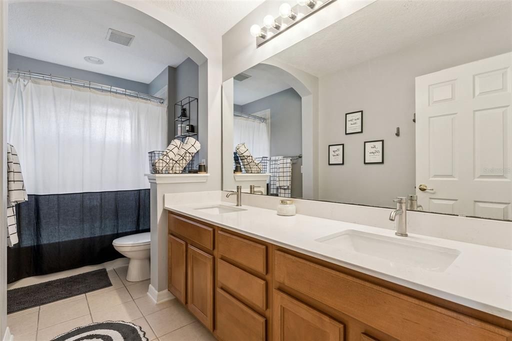 Active With Contract: $949,000 (5 beds, 3 baths, 3708 Square Feet)
