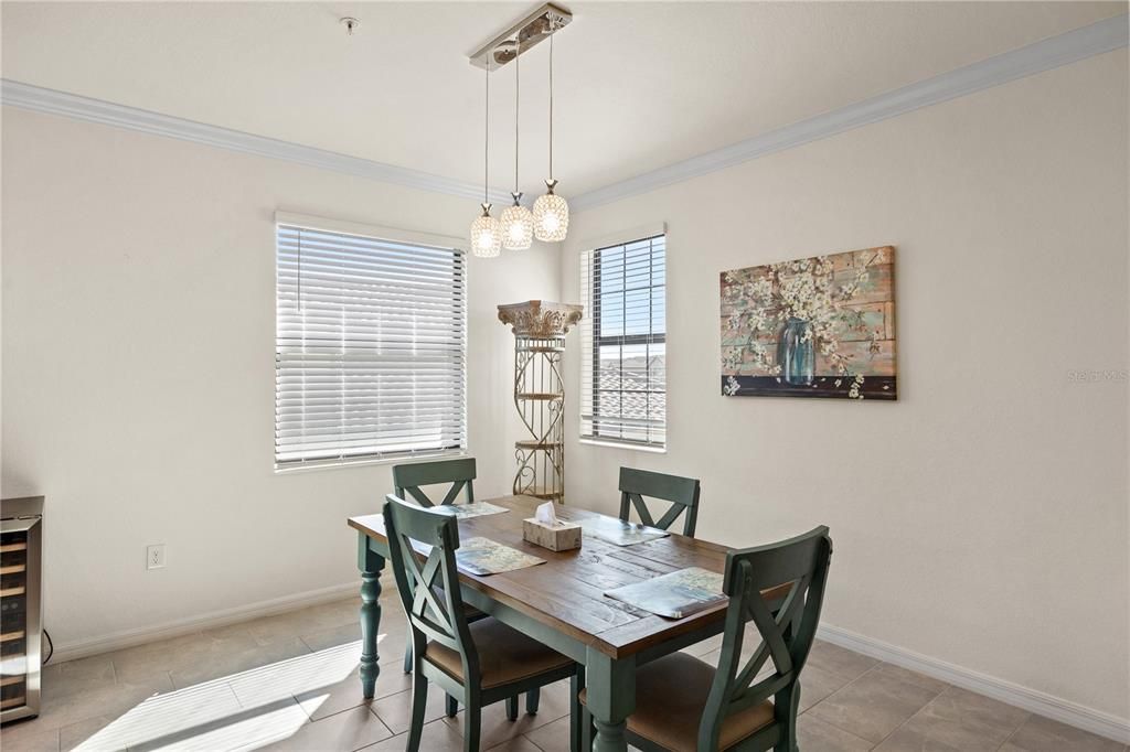 En Venta: $418,000 (3 camas, 2 baños, 2187 Pies cuadrados)