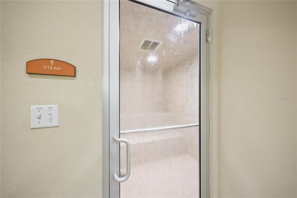 En Venta: $418,000 (3 camas, 2 baños, 2187 Pies cuadrados)