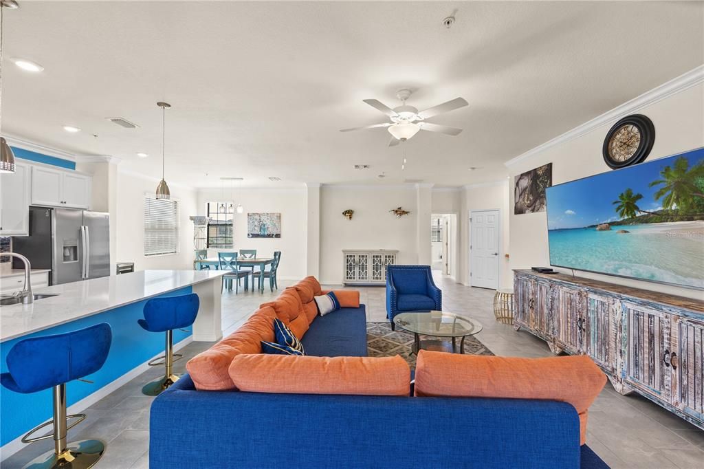 En Venta: $418,000 (3 camas, 2 baños, 2187 Pies cuadrados)