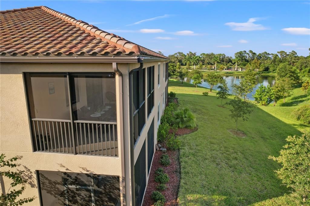 En Venta: $418,000 (3 camas, 2 baños, 2187 Pies cuadrados)