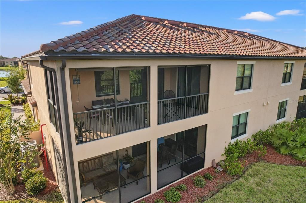 En Venta: $418,000 (3 camas, 2 baños, 2187 Pies cuadrados)