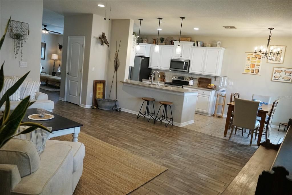 For Sale: $512,000 (4 beds, 2 baths, 2070 Square Feet)